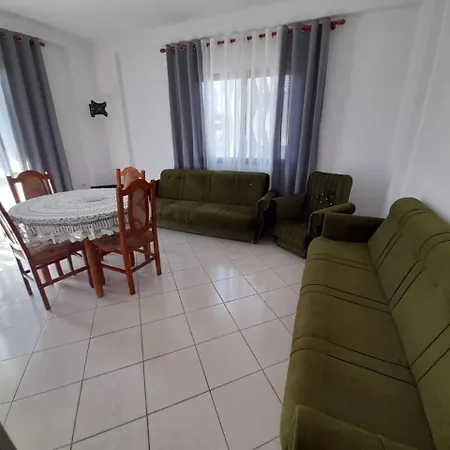 بيت للعطل Elezi House *